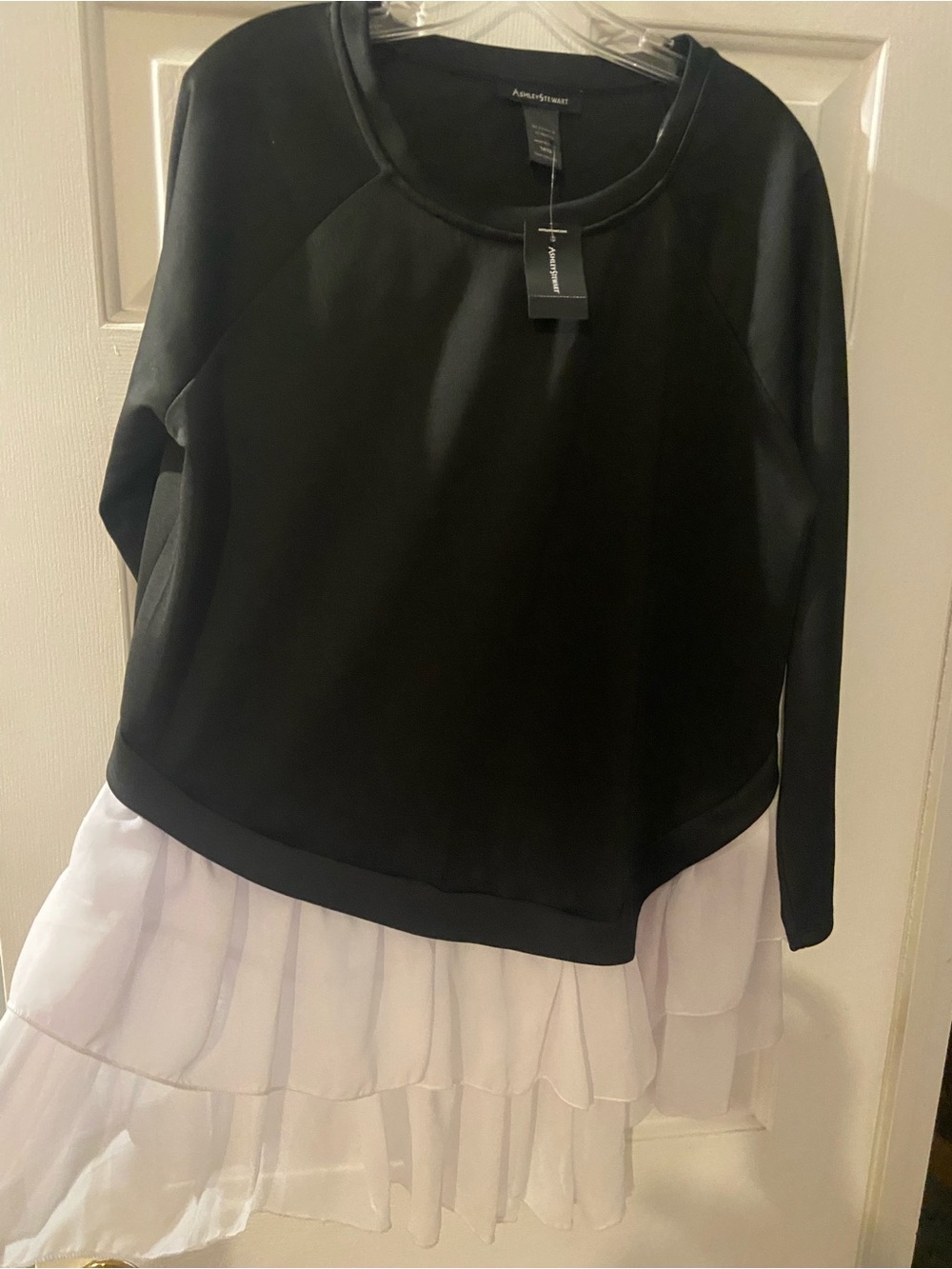 14/16 1x Ashley Stewart Unique Design Black Sweatshirt with Chiffon Tiered Hem